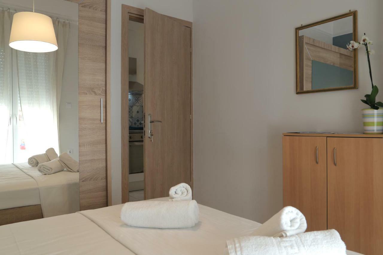 Stylish Modern Apartment, Nilie Hospitality Mgmt Tesalonika Bagian luar foto
