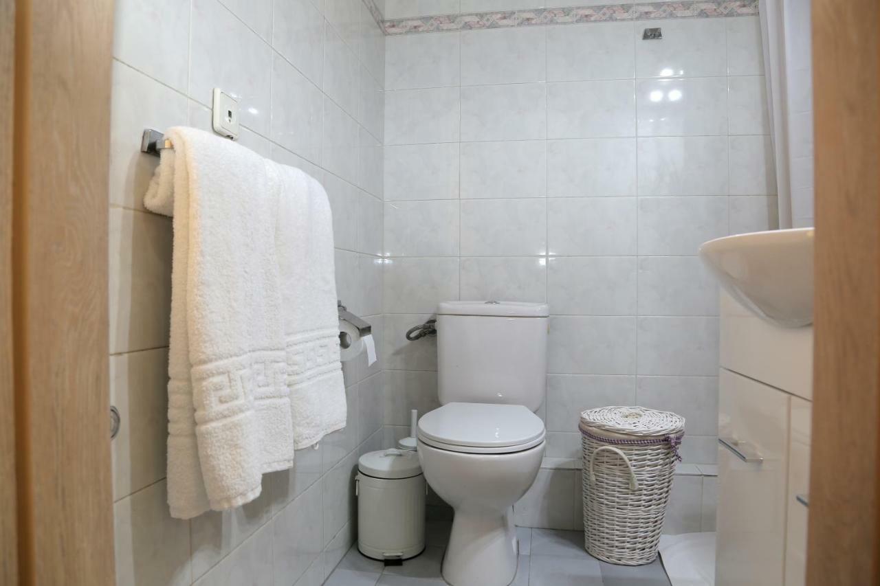 Stylish Modern Apartment, Nilie Hospitality Mgmt Tesalonika Bagian luar foto
