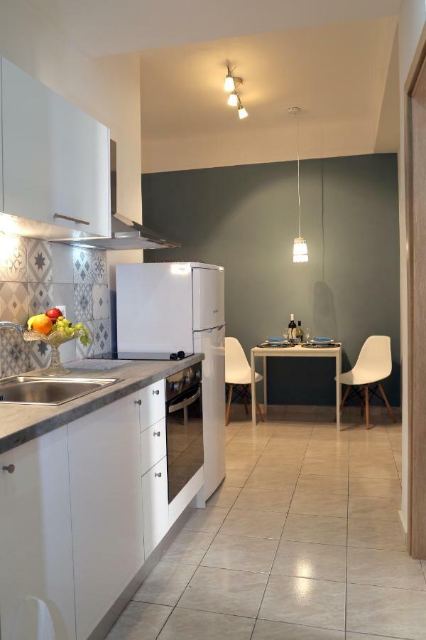 Stylish Modern Apartment, Nilie Hospitality Mgmt Tesalonika Bagian luar foto