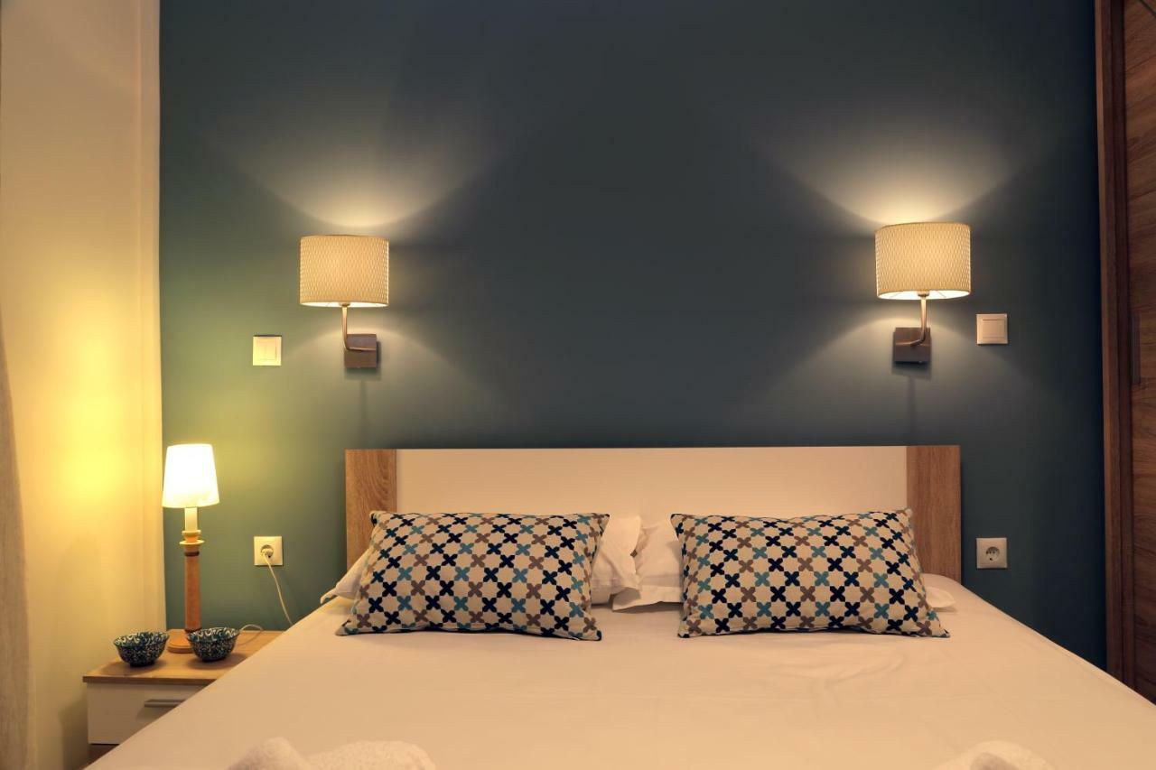 Stylish Modern Apartment, Nilie Hospitality Mgmt Tesalonika Bagian luar foto