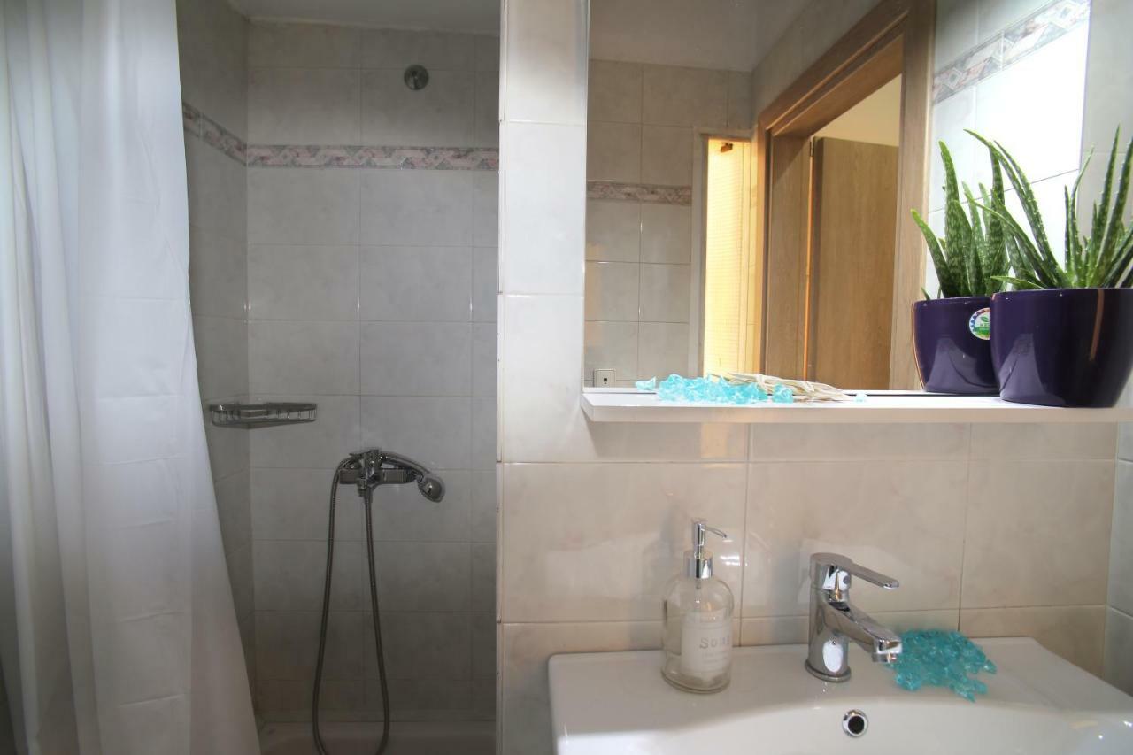 Stylish Modern Apartment, Nilie Hospitality Mgmt Tesalonika Bagian luar foto